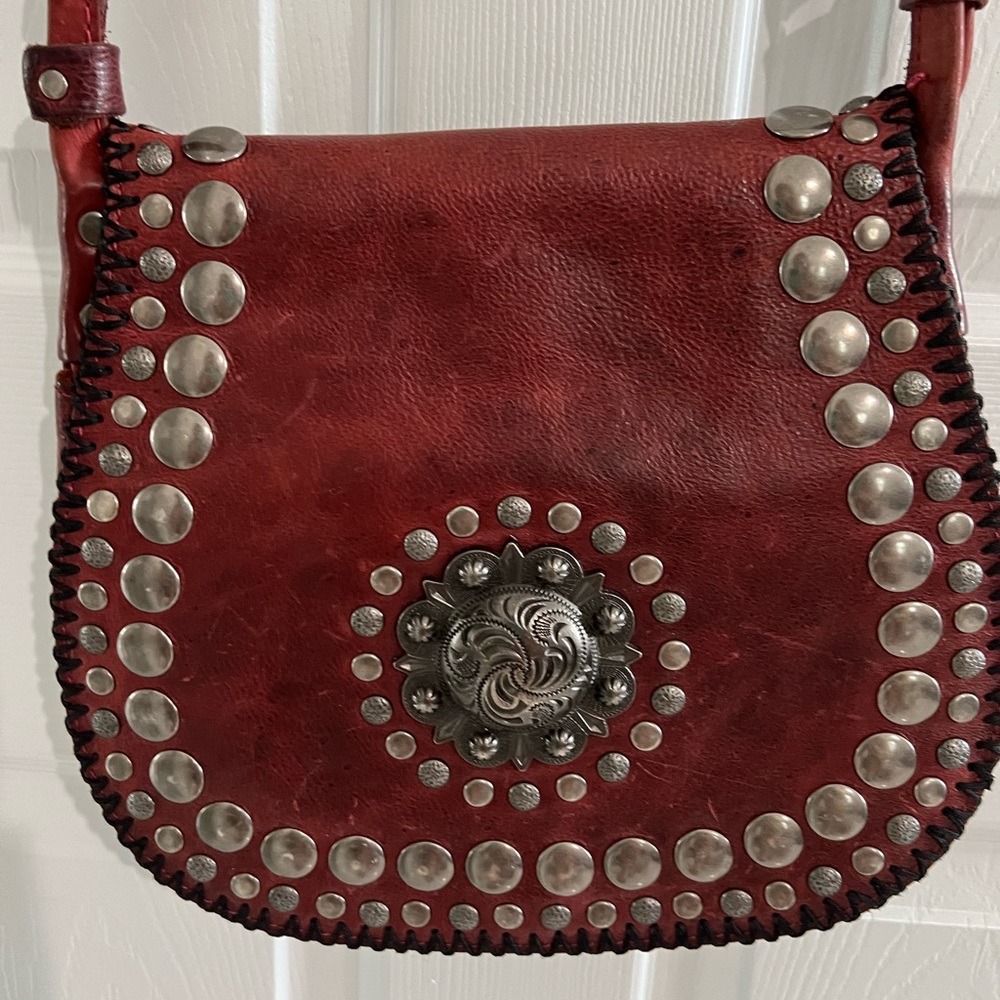 Patricia nash in great condition, measures about 10”(H) by 11”(W)